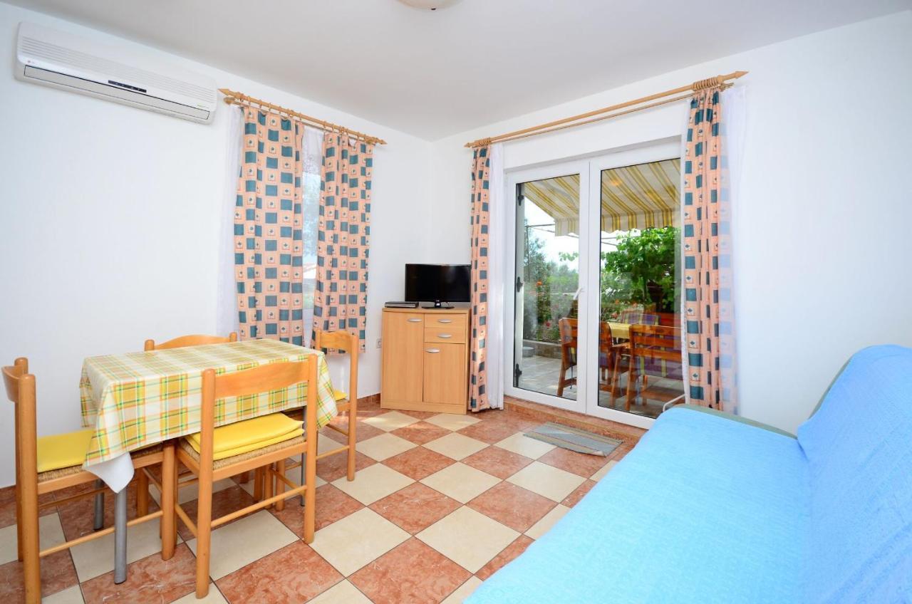 Apartments Blazenka Banjol Εξωτερικό φωτογραφία