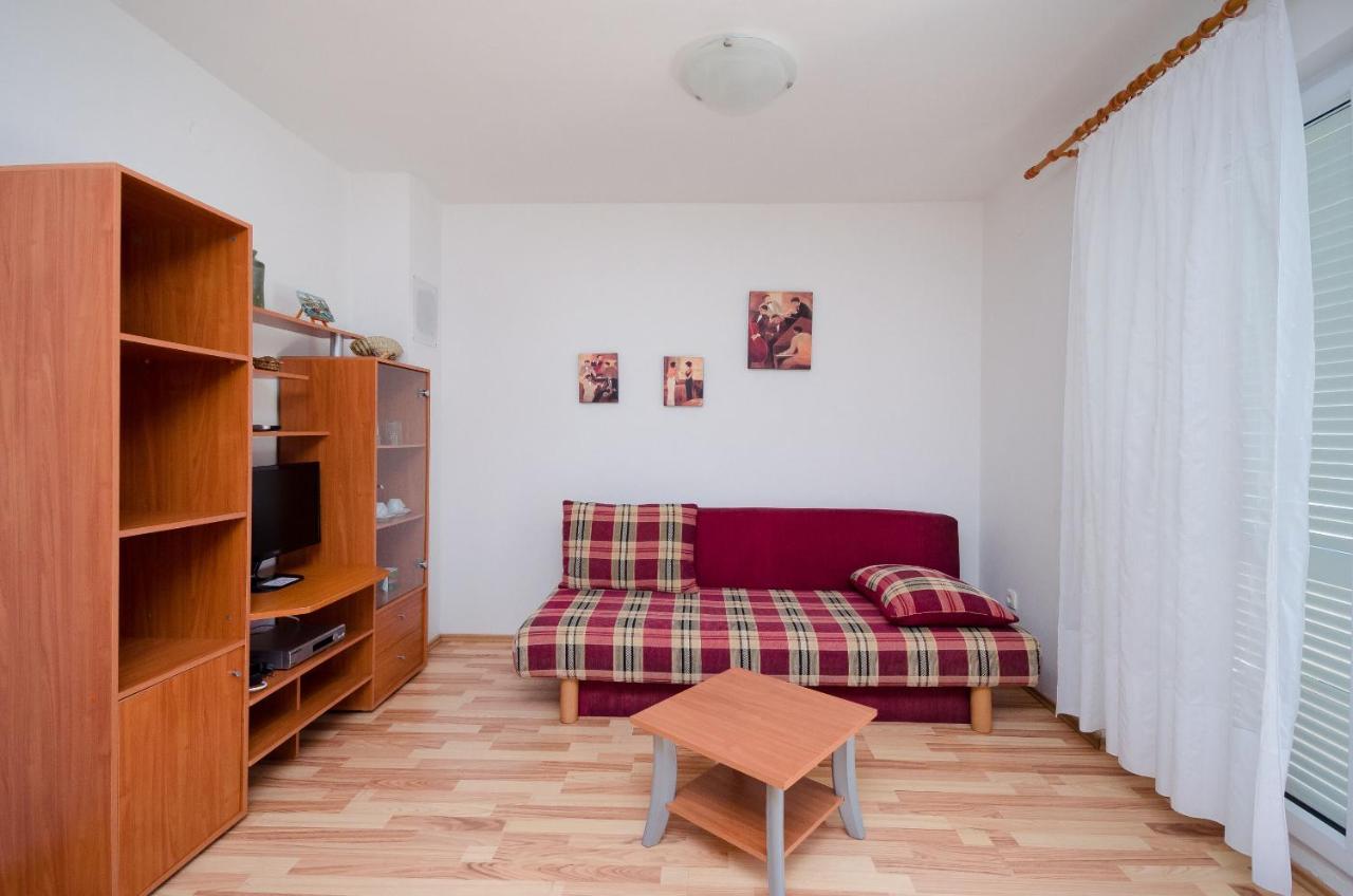 Apartments Blazenka Banjol Εξωτερικό φωτογραφία