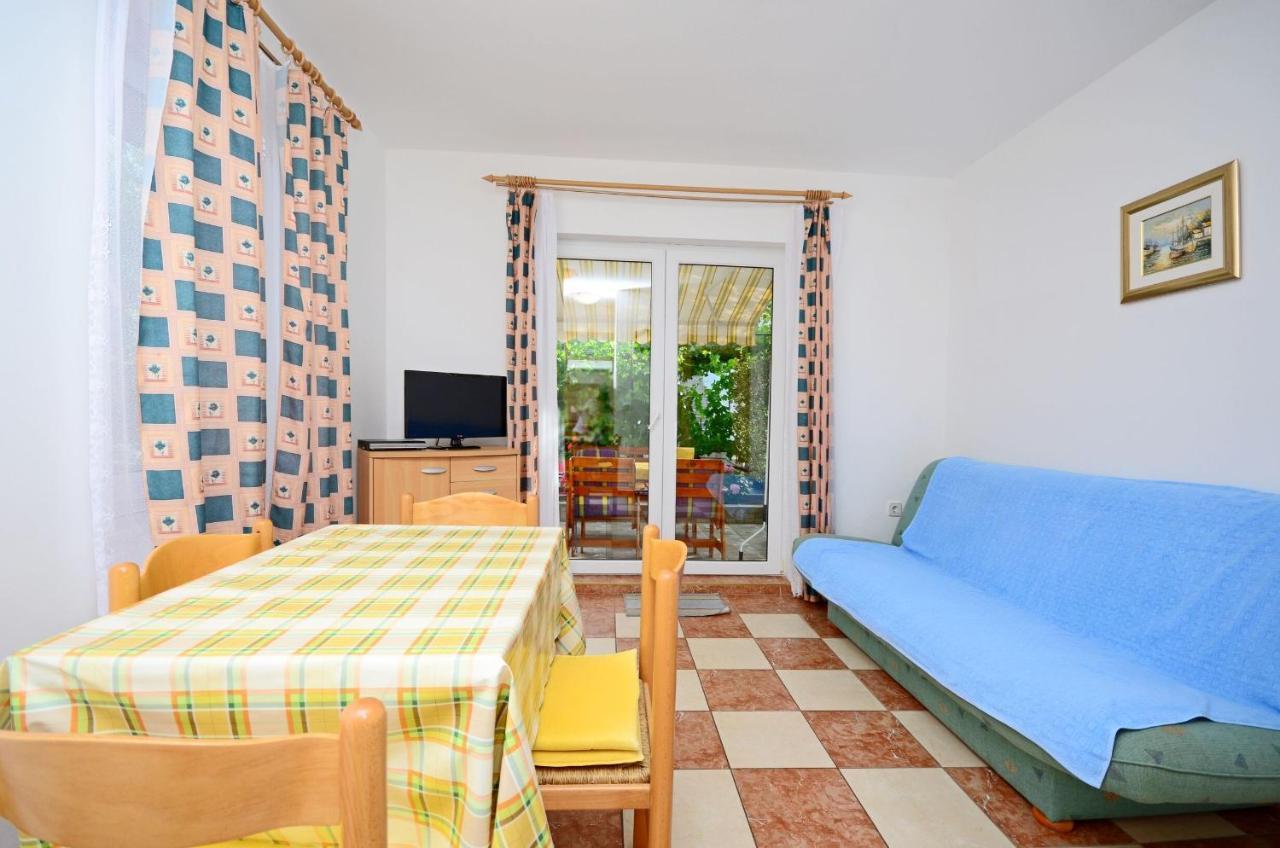 Apartments Blazenka Banjol Εξωτερικό φωτογραφία