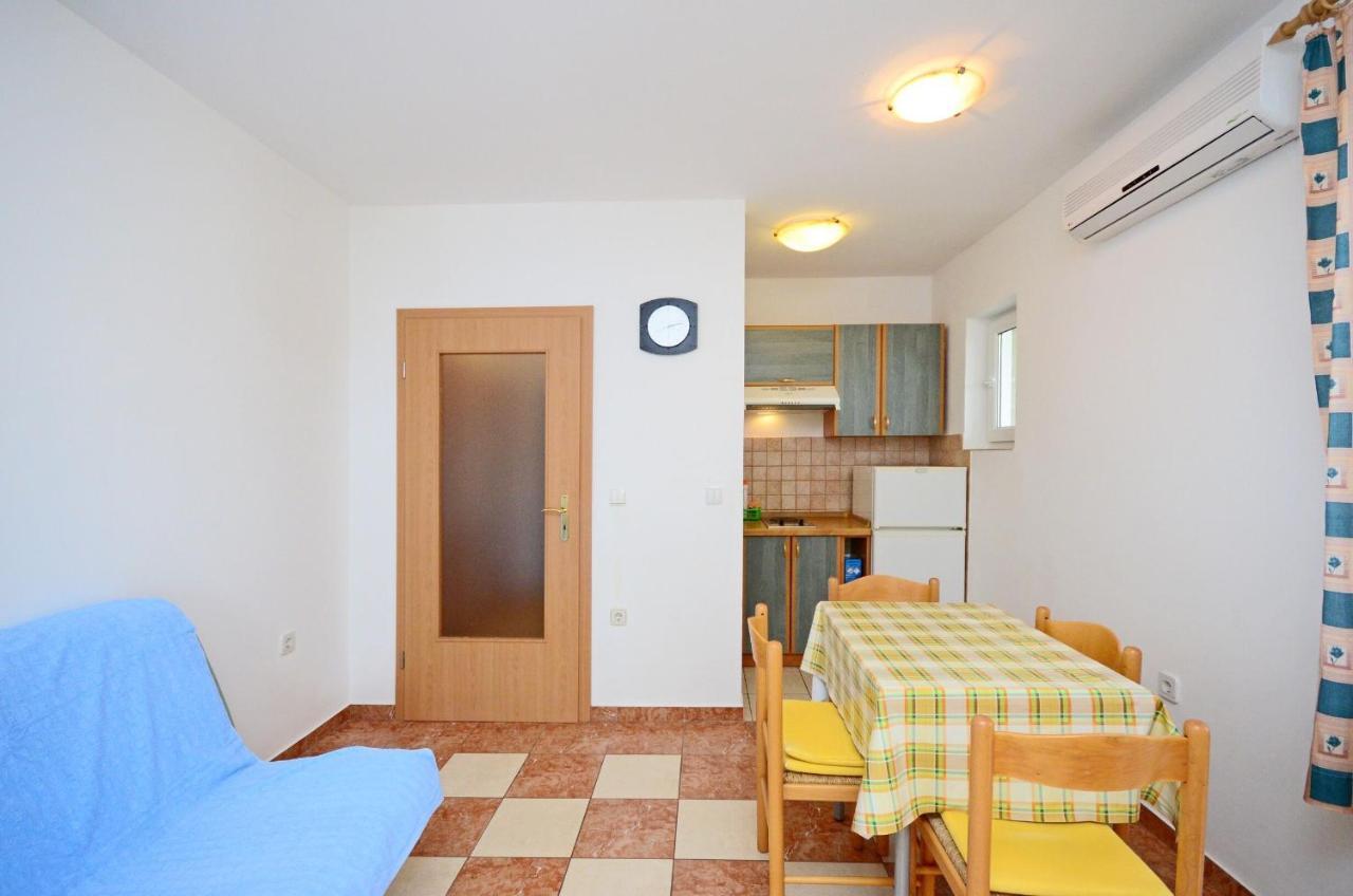 Apartments Blazenka Banjol Εξωτερικό φωτογραφία