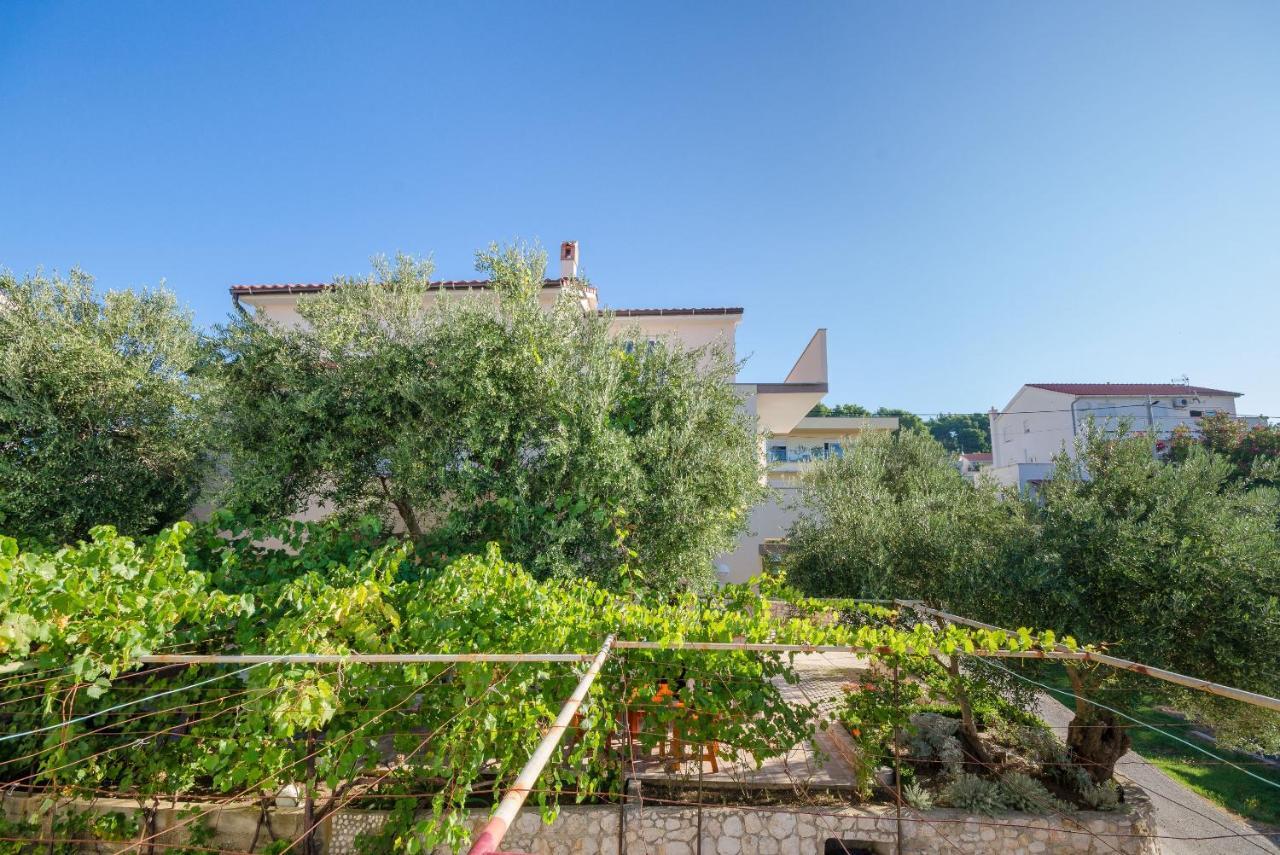 Apartments Blazenka Banjol Εξωτερικό φωτογραφία