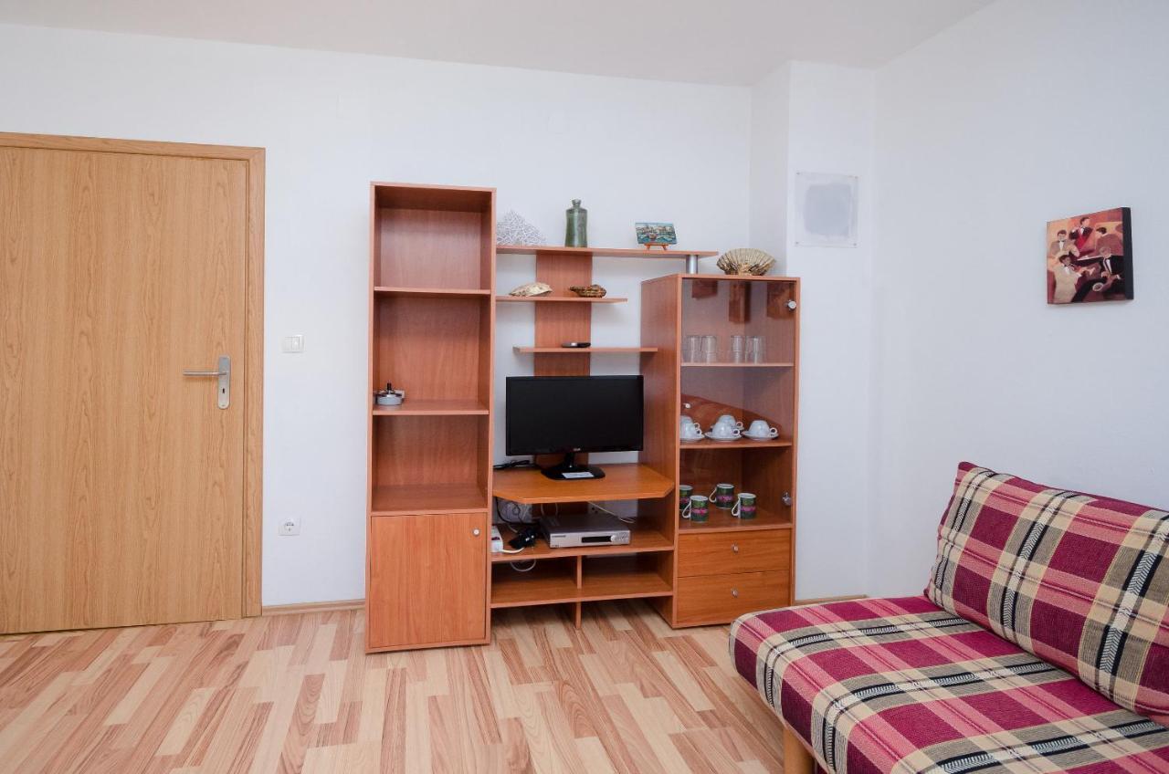 Apartments Blazenka Banjol Εξωτερικό φωτογραφία