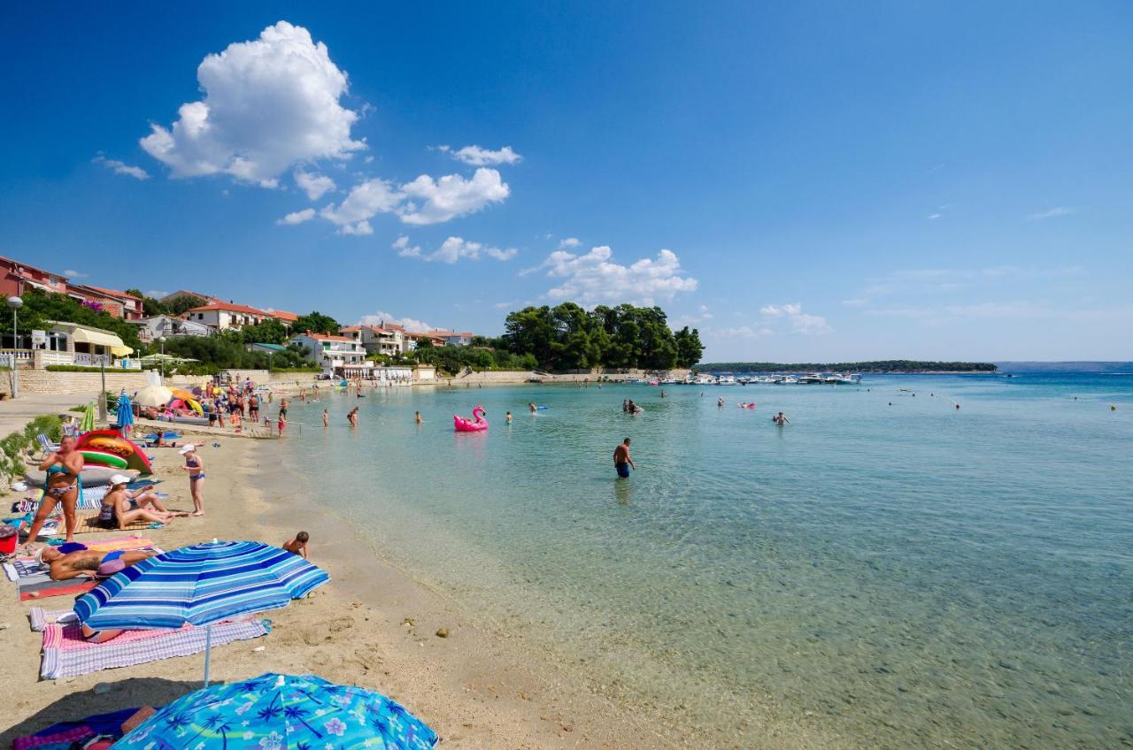 Apartments Blazenka Banjol Εξωτερικό φωτογραφία