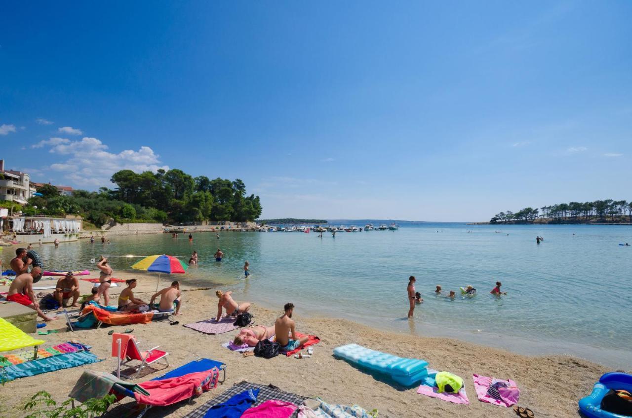 Apartments Blazenka Banjol Εξωτερικό φωτογραφία